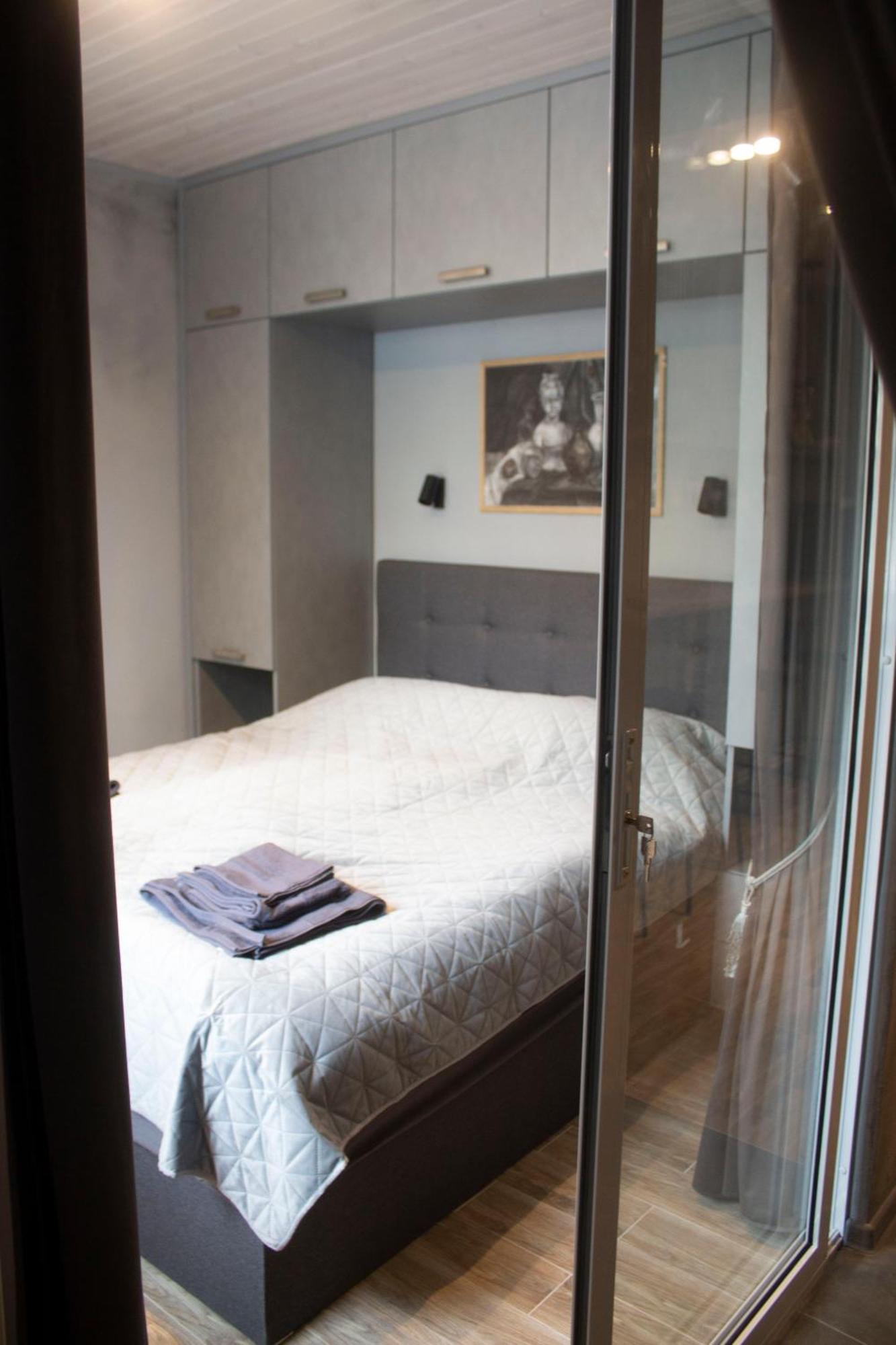 City Center Artmania Apartments تشيسيناو المظهر الخارجي الصورة