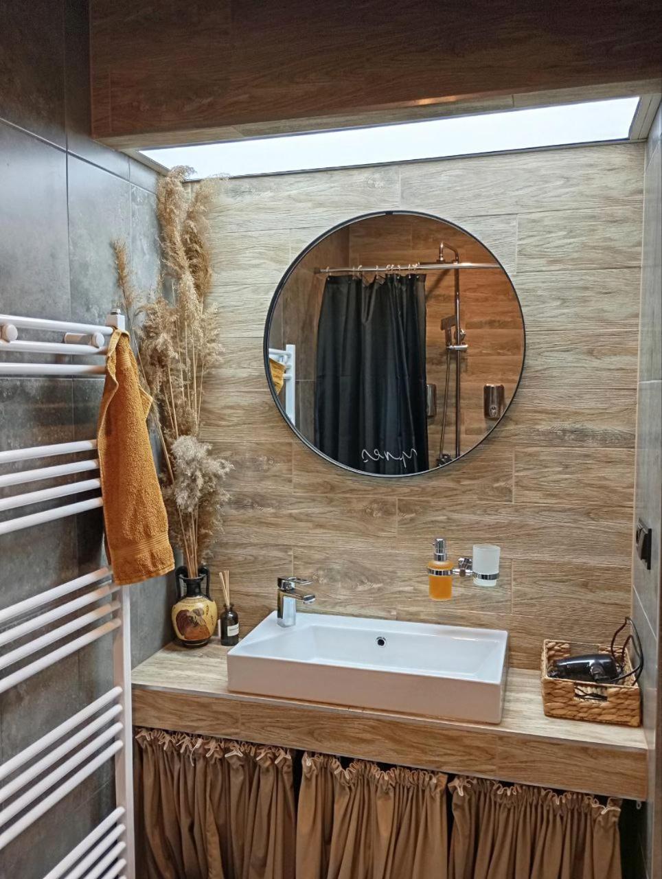 City Center Artmania Apartments تشيسيناو المظهر الخارجي الصورة