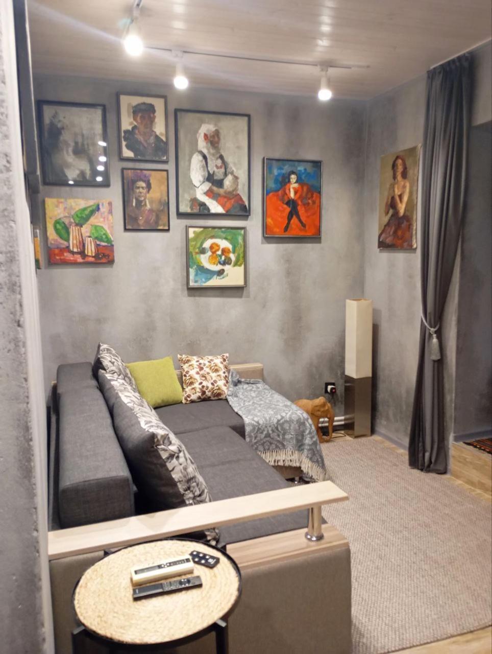 City Center Artmania Apartments تشيسيناو المظهر الخارجي الصورة